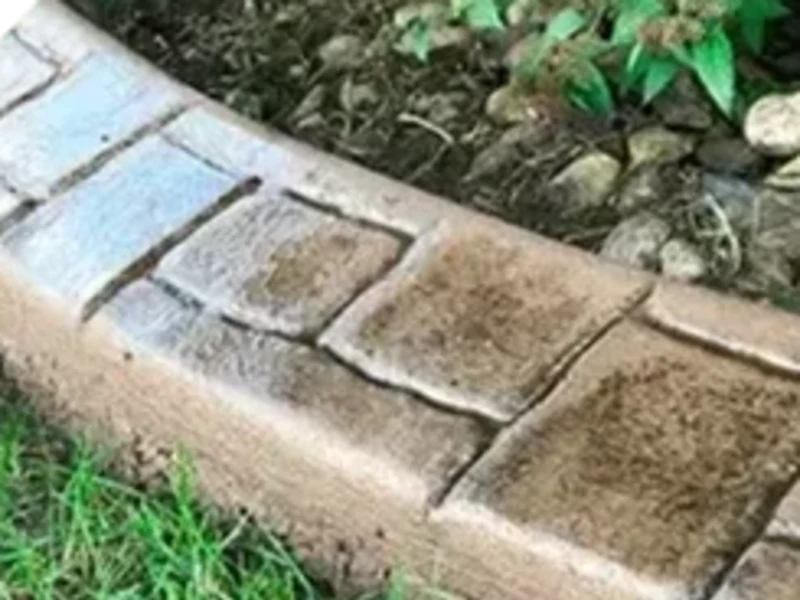 Castle-rock pattern concrete garden edging